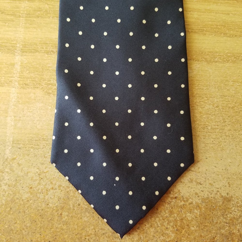 Park Avenue by Mayers neck tie navy blue with cream polka dots